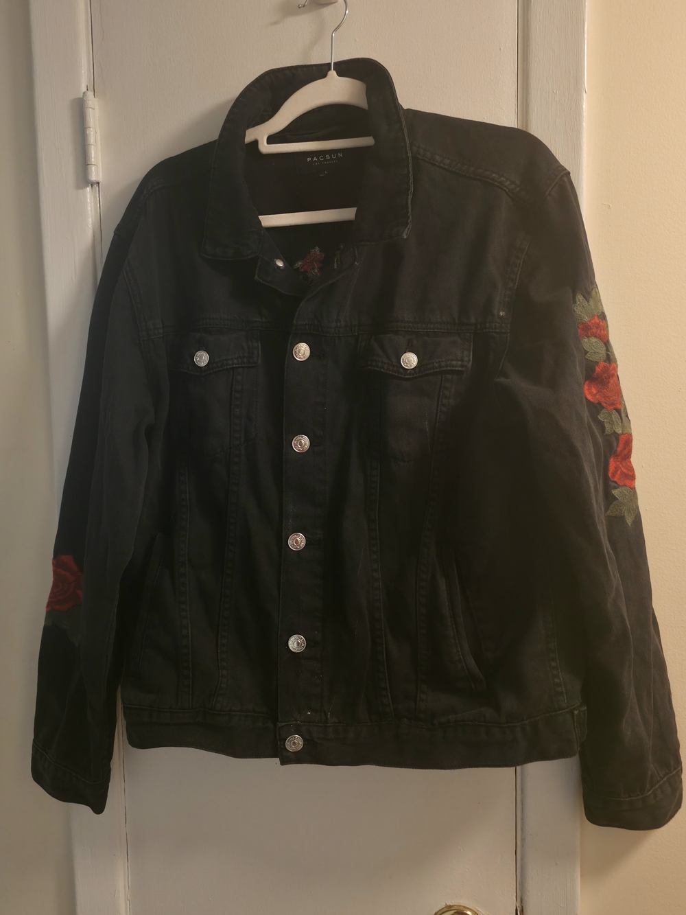 PacSun Black Denim Jacket with Red Rose Embroidery Size LL